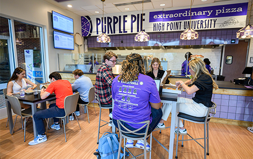 dining at alo resturant